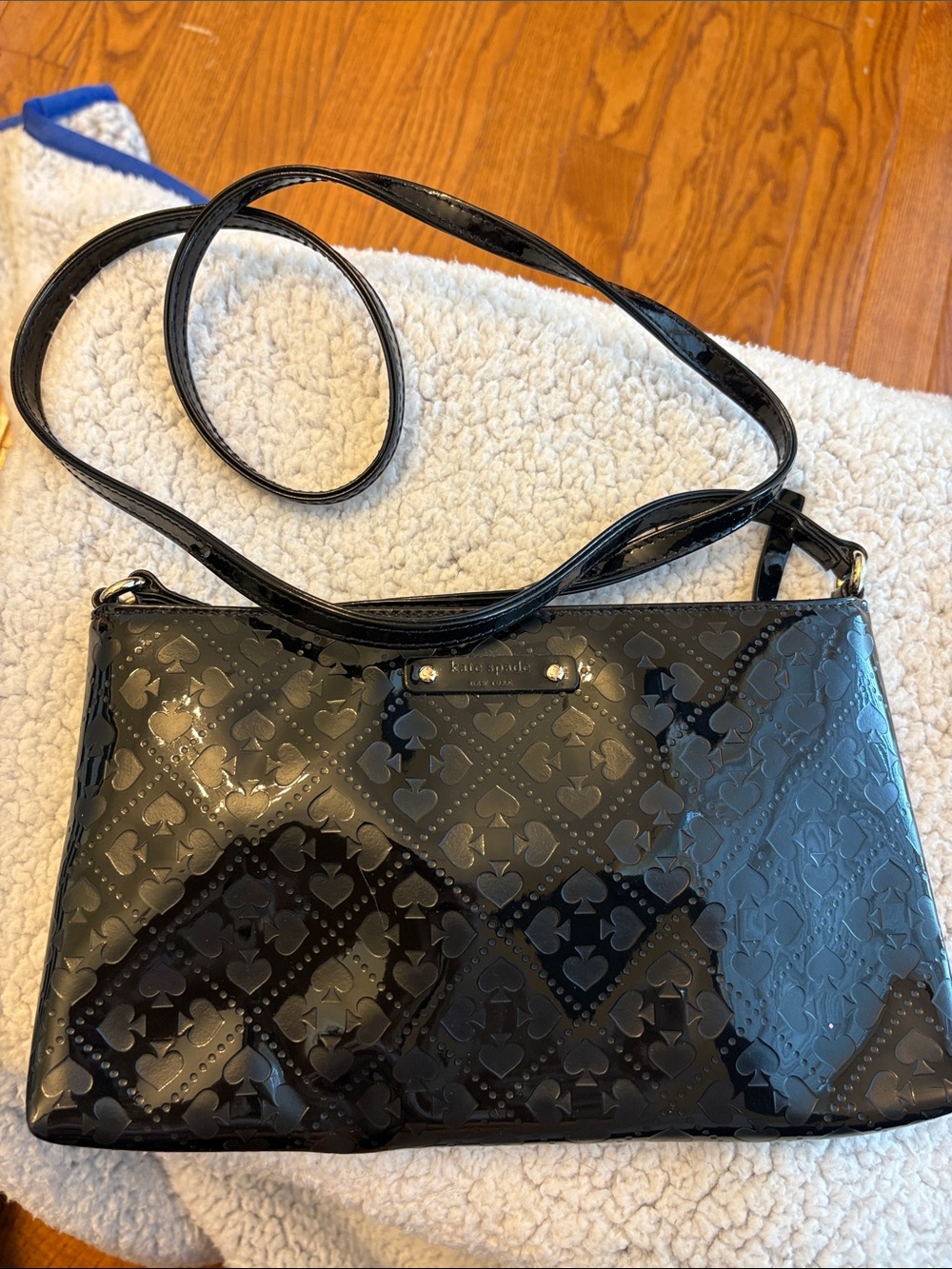 Kate Spade Emerald Avenue Amy Crossbody (Style WKRU2668) Black Patent